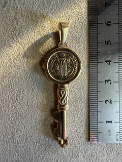 Médaille 15 - Clé XXL Saint - Benoît