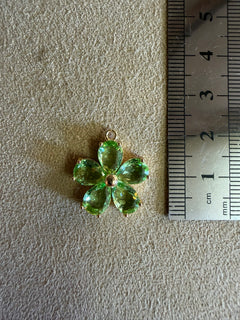 Médaille 44 - Fleur Vert Pomme