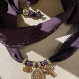 L'Amulette | Gratiae - Aubergine